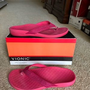 Vionic Tide Sequins Fuchsia size 11